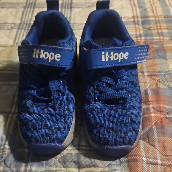 Nsasy ihope Light Up Roller Skate Shoe - Picture 1 of 7